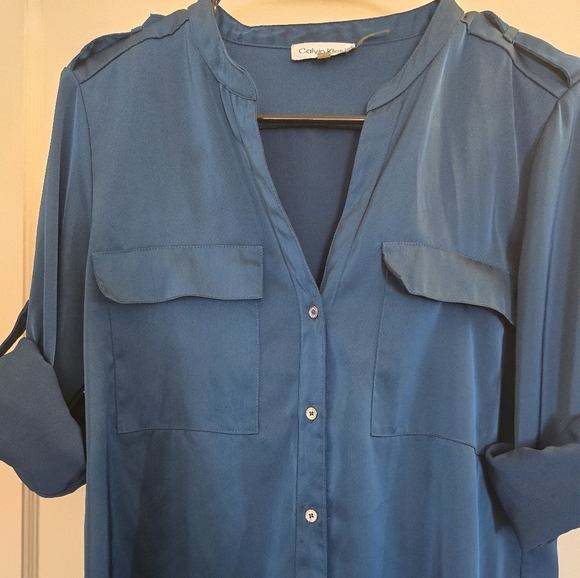 Calvin Klein Gorgeous Dark Green button down blouse! Almost New! SZ Med - Picture 2 of 6